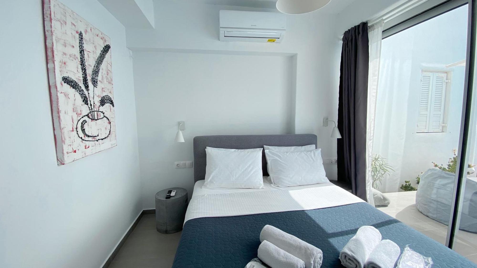 Amperian Mykonos Suites & Villas Mykonos Town Room photo